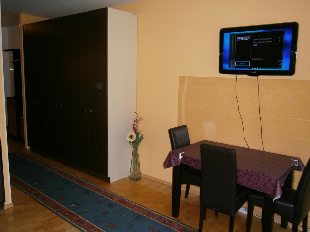 Ferienwohnung "Isidora" Villach Exteriör bild